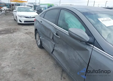 2013 Hyundai Sonata Gls z USA, uszkodzony, nr VIN 5NPEB4AC6DH772043
